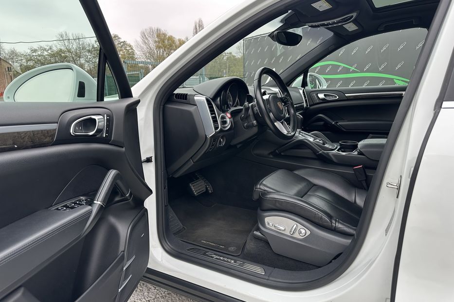 Продам Porsche Cayenne S 2016 года в Киеве