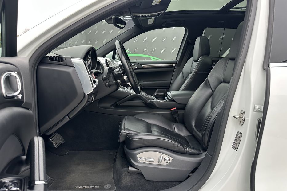 Продам Porsche Cayenne S 2016 года в Киеве
