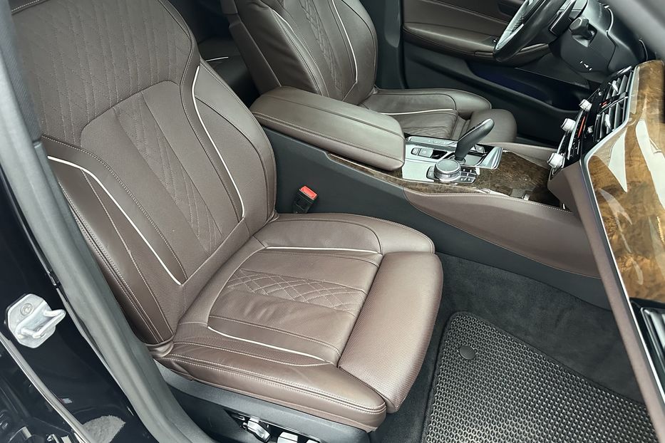 Продам BMW 530 E Plug in Hybrid 2018 года в Киеве