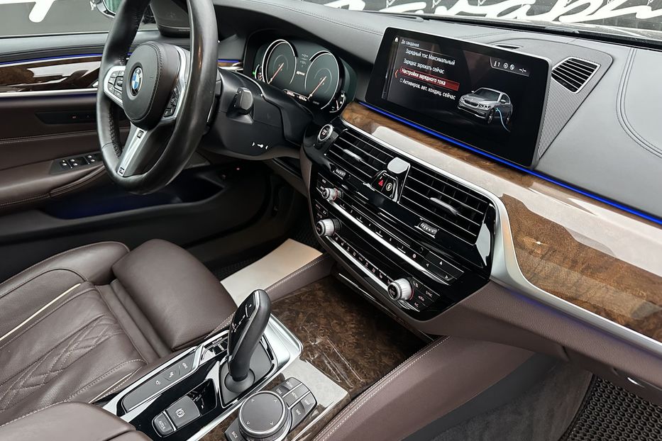 Продам BMW 530 E Plug in Hybrid 2018 года в Киеве