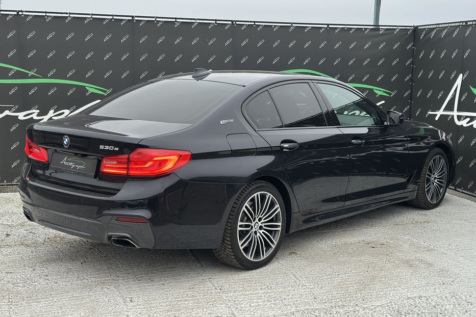Продам BMW 530 E Plug in Hybrid 2018 года в Киеве