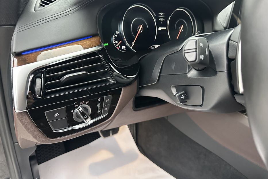 Продам BMW 530 E Plug in Hybrid 2018 года в Киеве