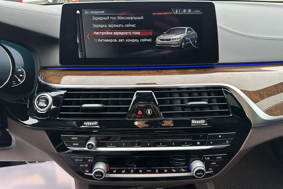 Продам BMW 530 E Plug in Hybrid 2018 года в Киеве