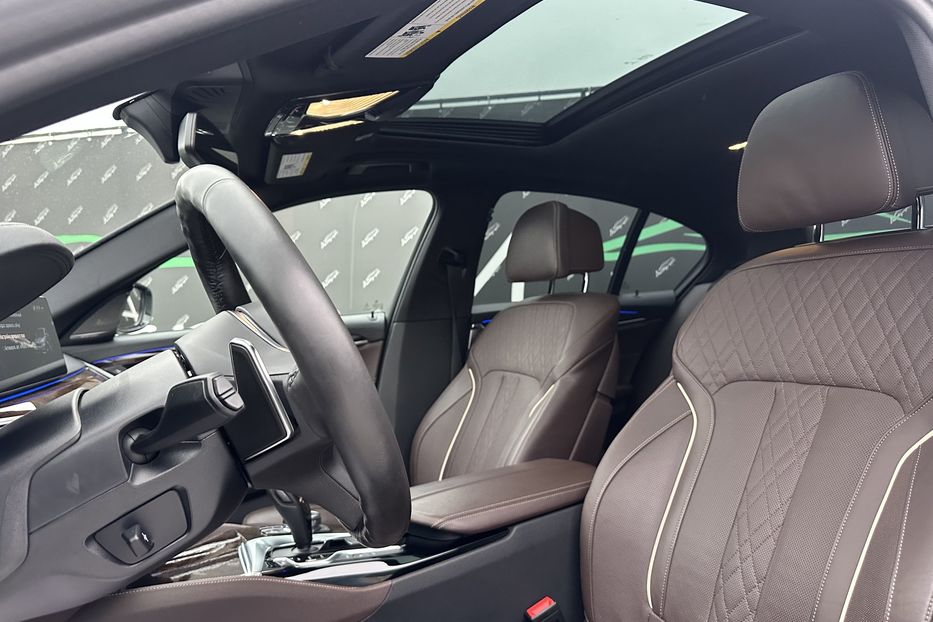 Продам BMW 530 E Plug in Hybrid 2018 года в Киеве