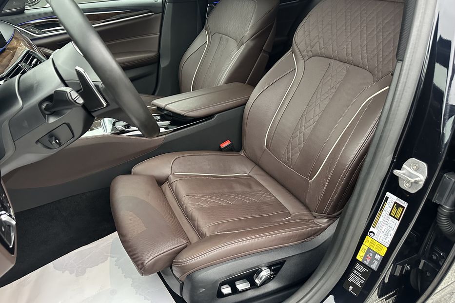 Продам BMW 530 E Plug in Hybrid 2018 года в Киеве