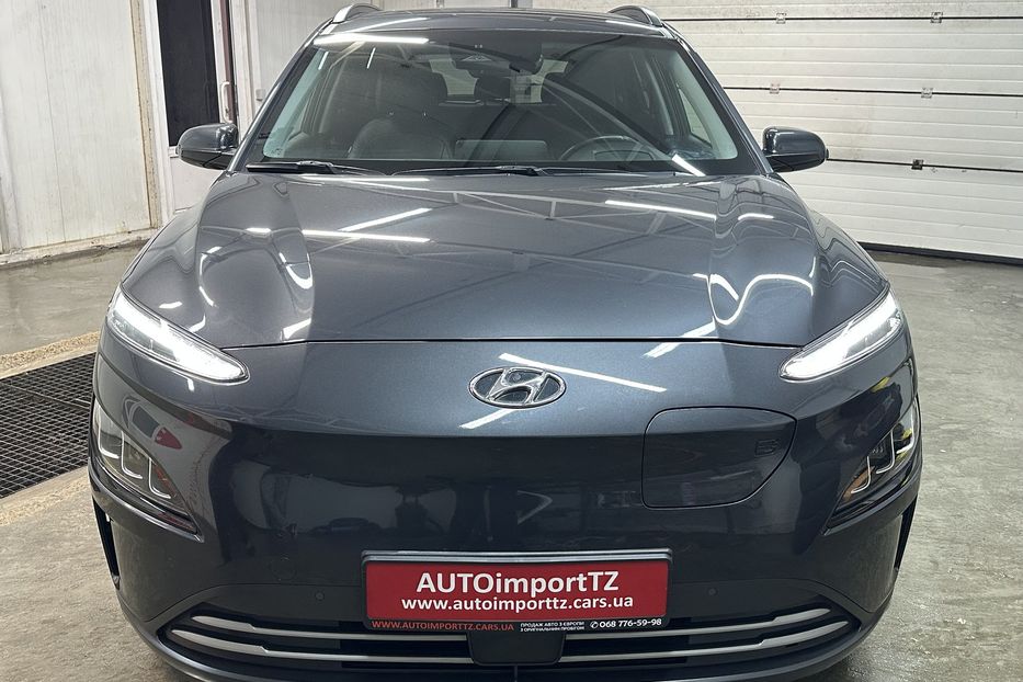 Продам Hyundai Kona 64кВт Проекція Підігрів сидінь 2022 года в Львове