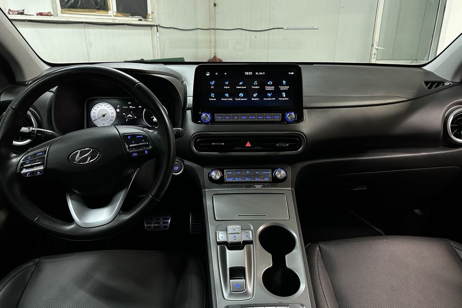 Продам Hyundai Kona 64кВт Проекція Підігрів сидінь 2022 года в Львове