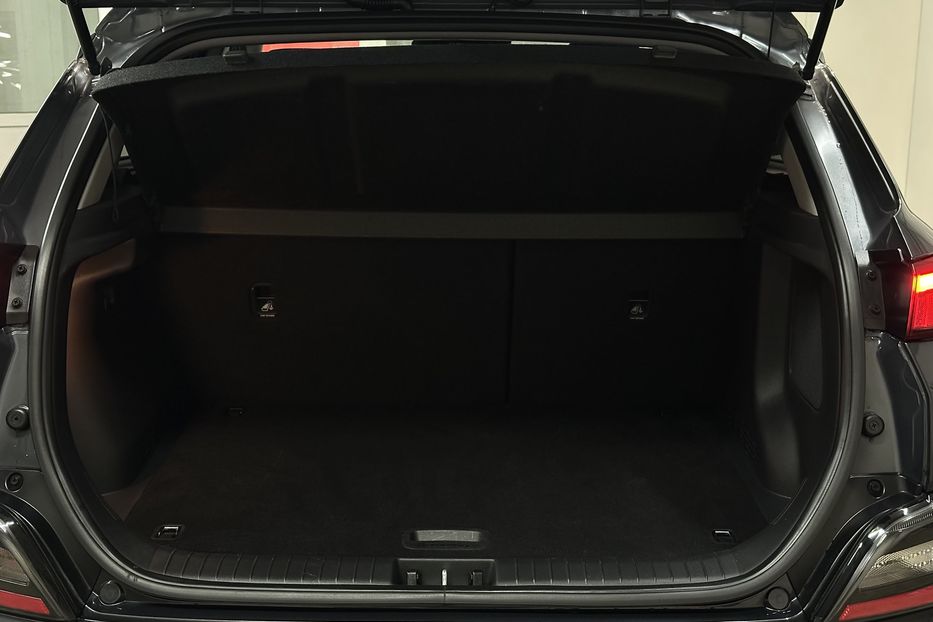 Продам Hyundai Kona 64кВт Проекція Підігрів сидінь 2022 года в Львове