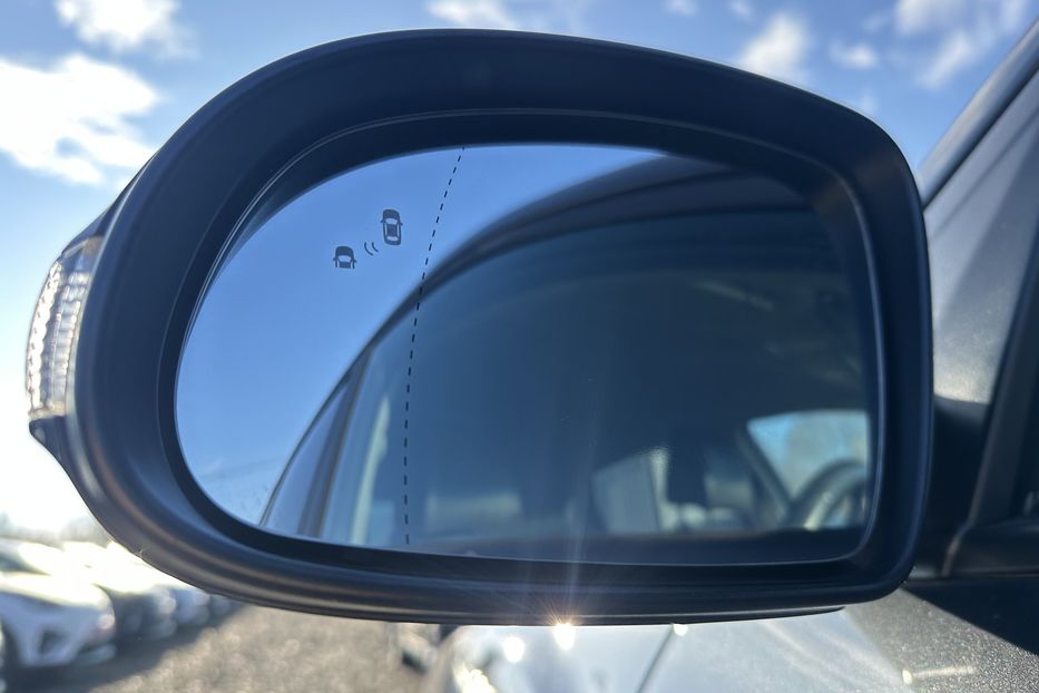 Продам Hyundai Kona 64кВт Проекція Підігрів сидінь 2022 года в Львове