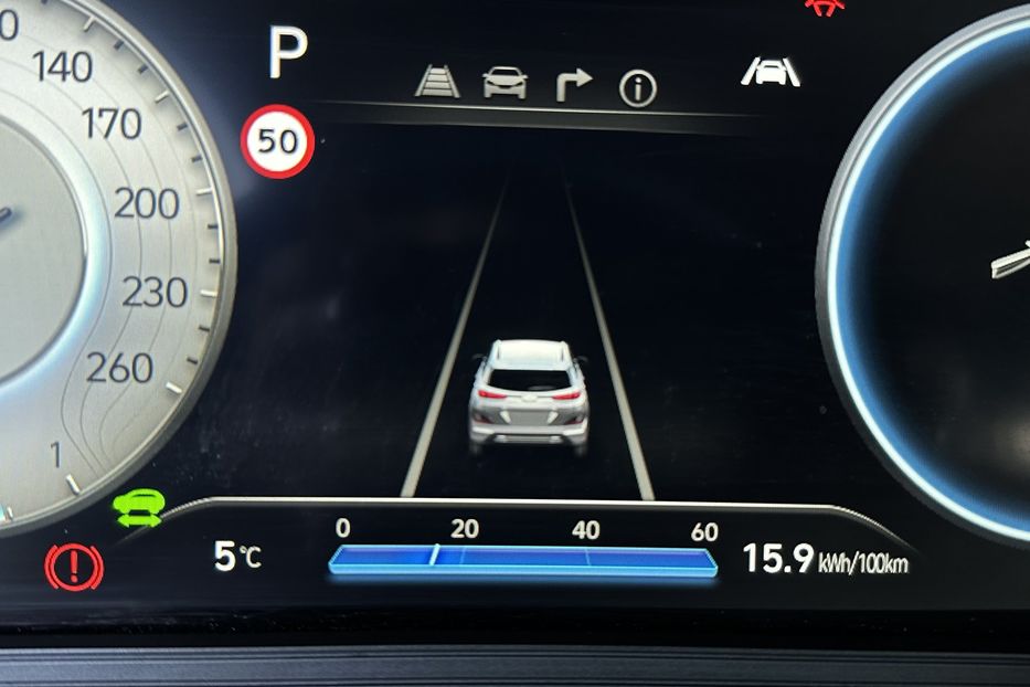 Продам Hyundai Kona 64кВт Проекція Підігрів сидінь 2022 года в Львове