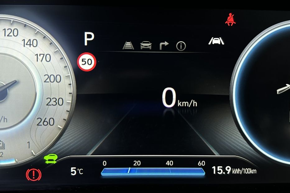 Продам Hyundai Kona 64кВт Проекція Підігрів сидінь 2022 года в Львове