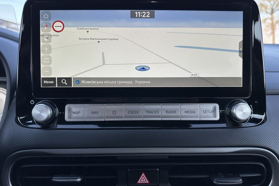 Продам Hyundai Kona 64кВт Проекція Підігрів сидінь 2022 года в Львове