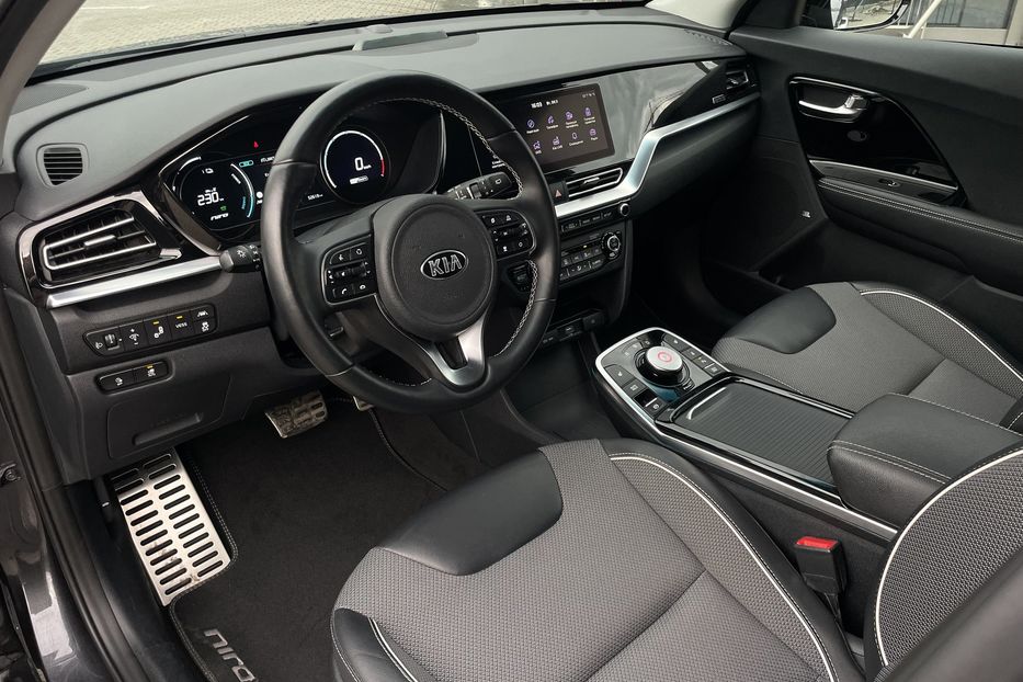 Продам Kia Niro 64 kw м.Львів 2021 года в Львове