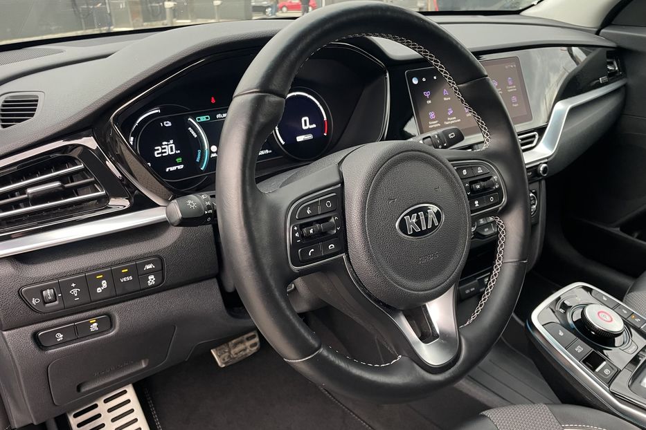 Продам Kia Niro 64 kw м.Львів 2021 года в Львове