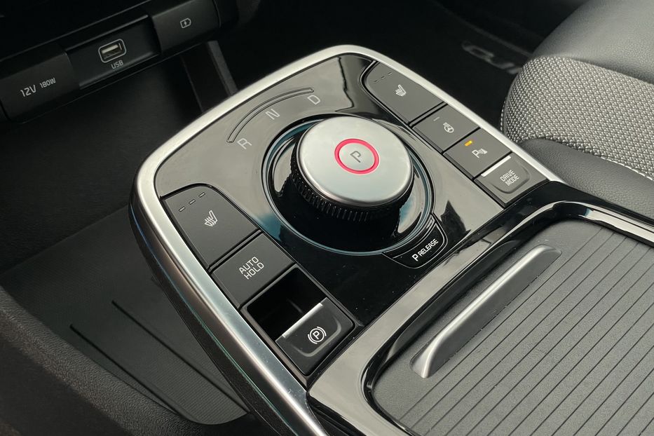 Продам Kia Niro 64 kw м.Львів 2021 года в Львове