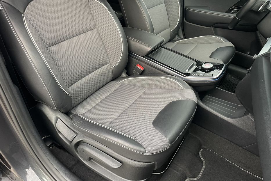 Продам Kia Niro 64 kw м.Львів 2021 года в Львове