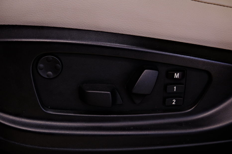 Продам BMW X5 2012 года в Одессе