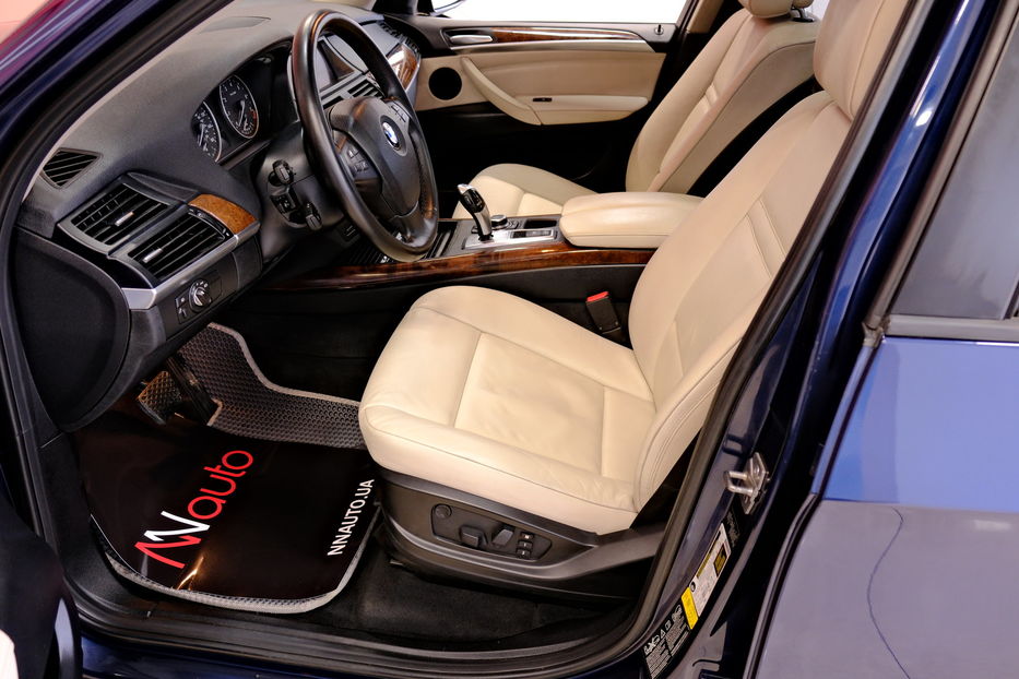 Продам BMW X5 2012 года в Одессе