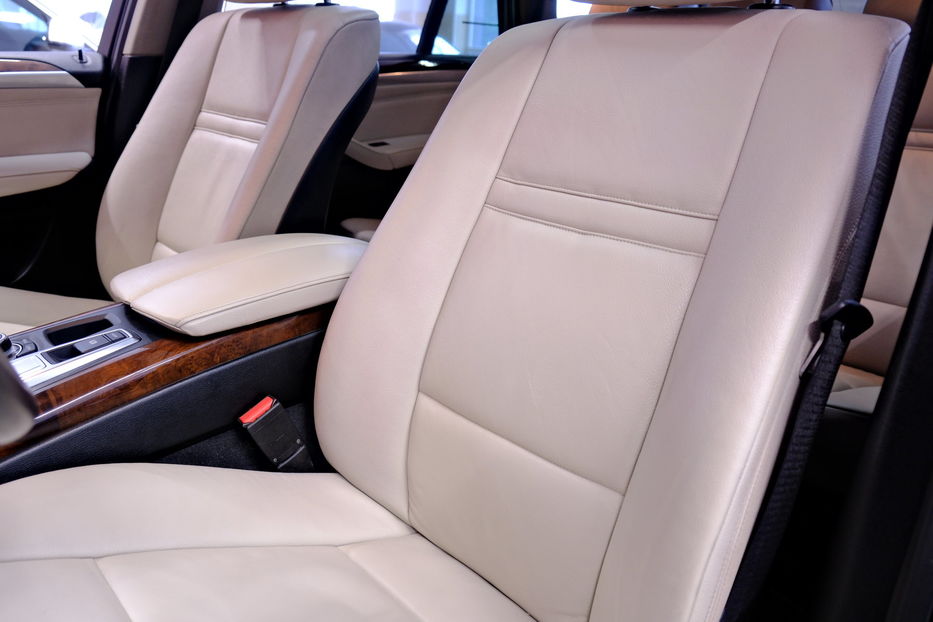 Продам BMW X5 2012 года в Одессе