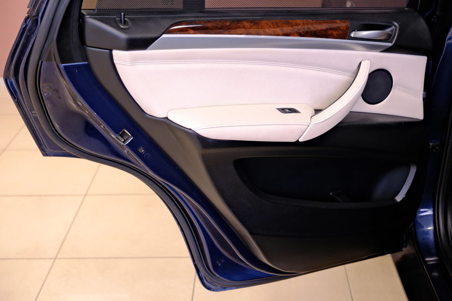 Продам BMW X5 2012 года в Одессе