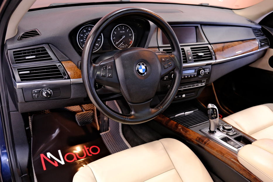 Продам BMW X5 2012 года в Одессе