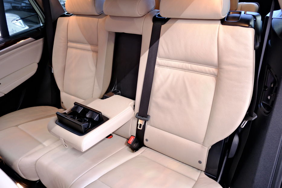 Продам BMW X5 2012 года в Одессе