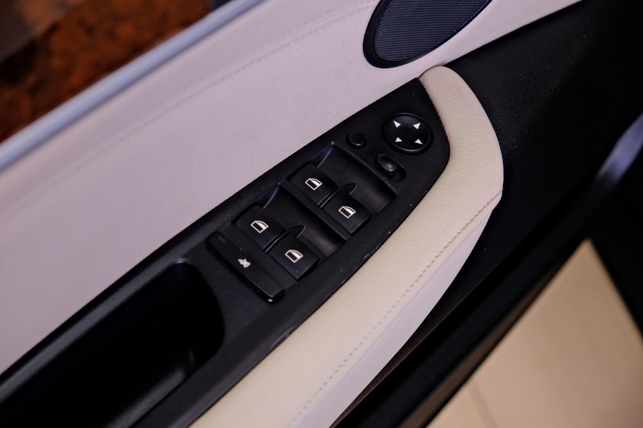 Продам BMW X5 2012 года в Одессе