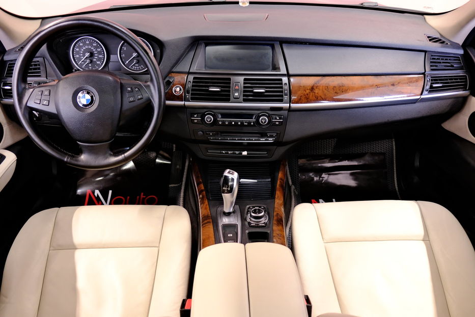 Продам BMW X5 2012 года в Одессе