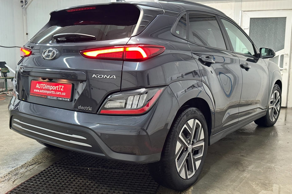 Продам Hyundai Kona 64кВт Проекція Підігрів сидінь 2022 года в Львове