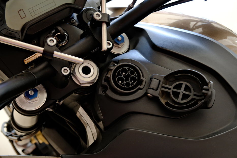 Продам Мотоциклы Все Zero DSR 2020 года в Одессе