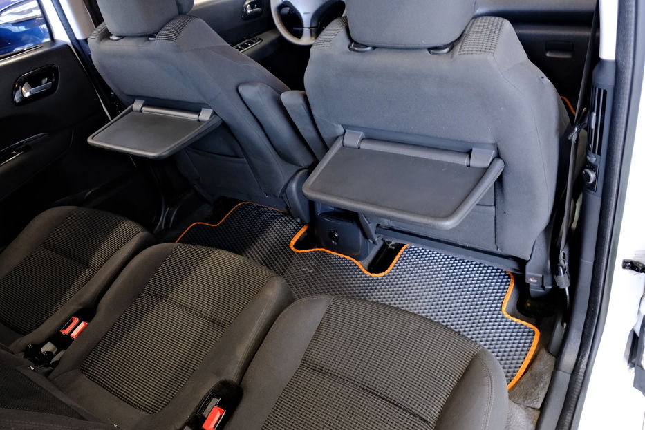 Продам Peugeot 5008 2014 года в Одессе