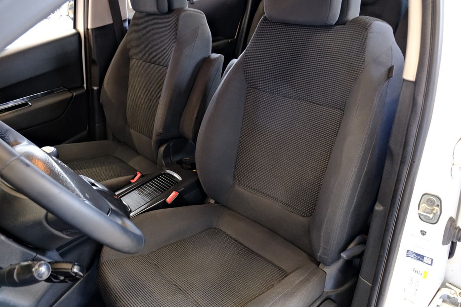 Продам Peugeot 5008 2014 года в Одессе