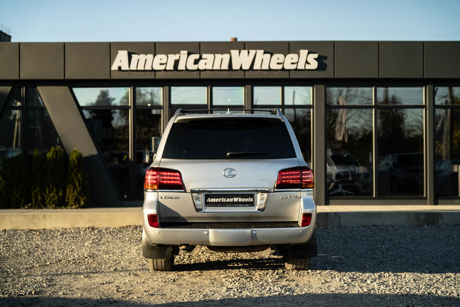 Продам Lexus LX 570 2008 года в Черновцах