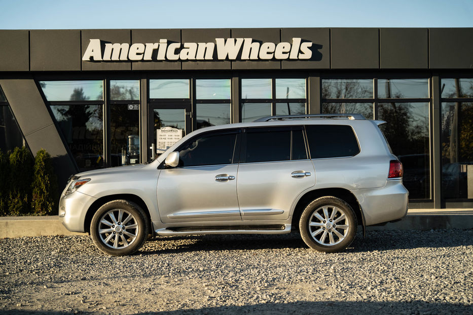 Продам Lexus LX 570 2008 года в Черновцах