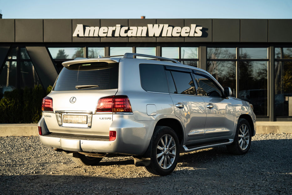 Продам Lexus LX 570 2008 года в Черновцах