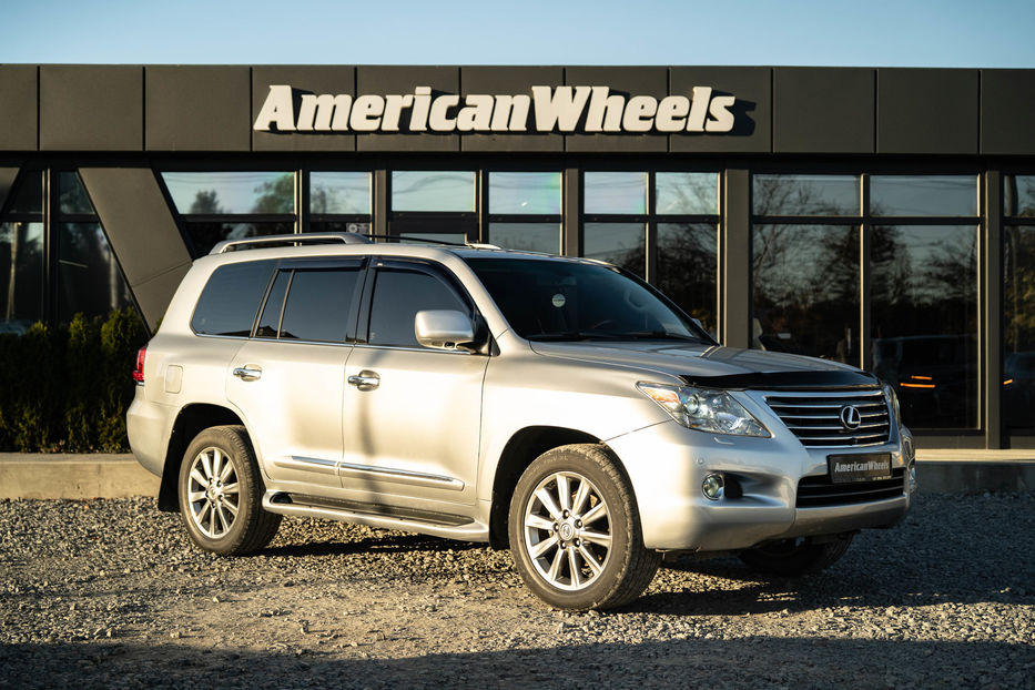 Продам Lexus LX 570 2008 года в Черновцах