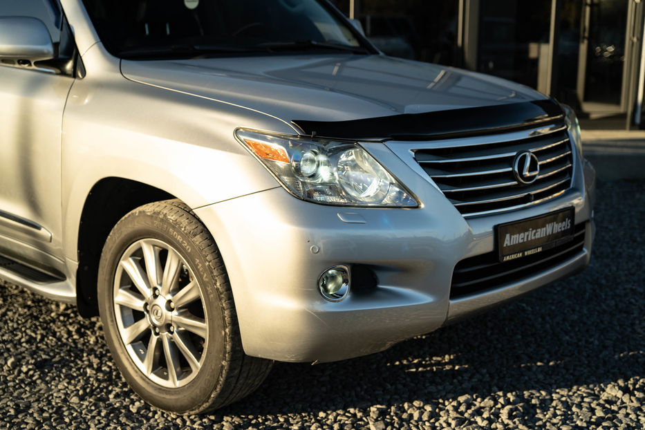 Продам Lexus LX 570 2008 года в Черновцах