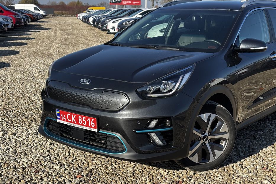 Продам Kia Niro 64 kw м.Львів 2021 года в Львове