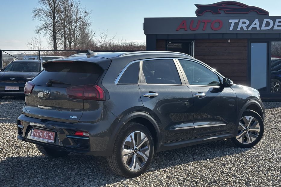 Продам Kia Niro 64 kw м.Львів 2021 года в Львове