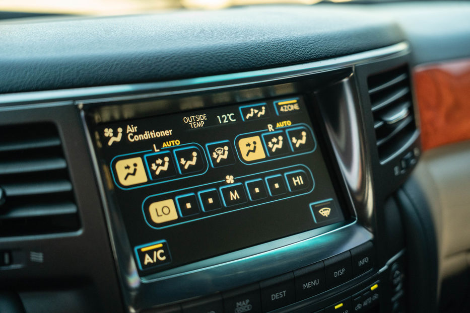 Продам Lexus LX 570 2008 года в Черновцах