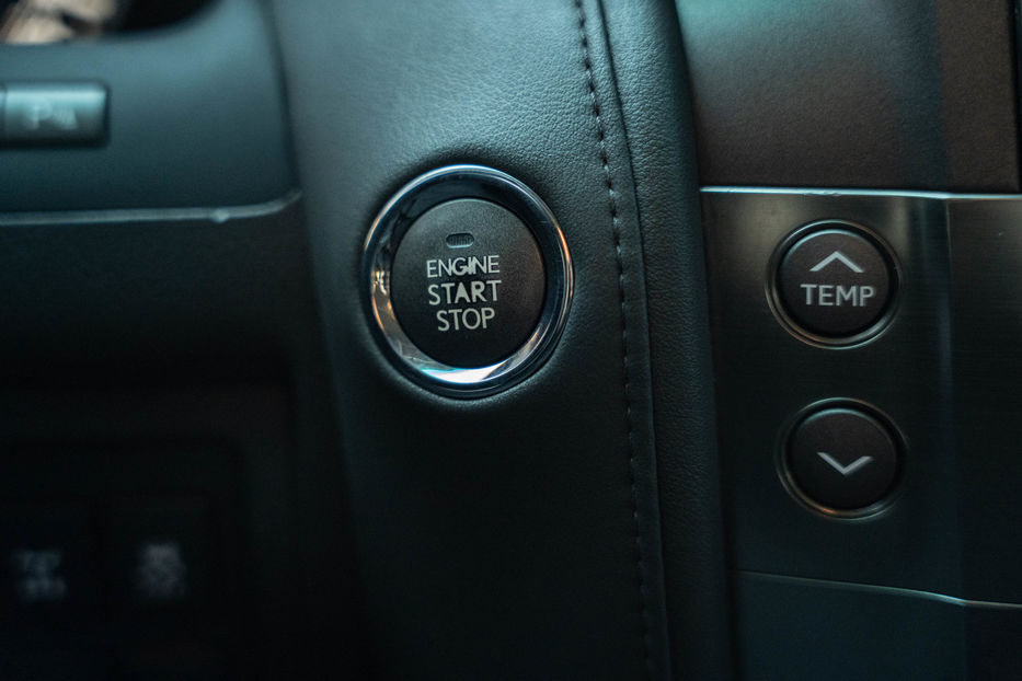 Продам Lexus LX 570 2008 года в Черновцах