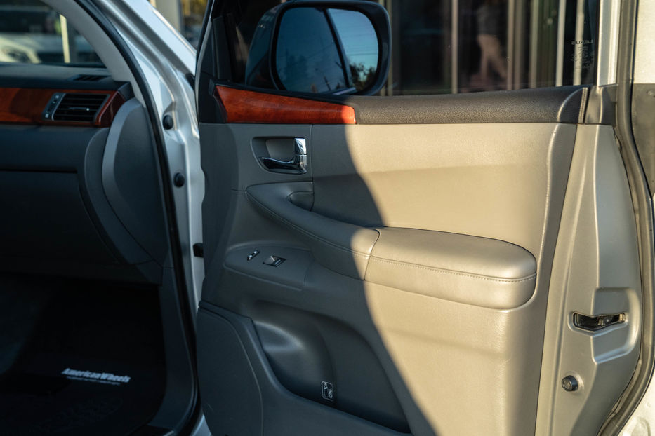 Продам Lexus LX 570 2008 года в Черновцах