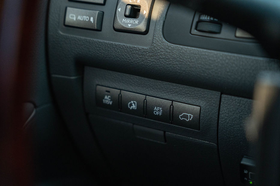 Продам Lexus LX 570 2008 года в Черновцах