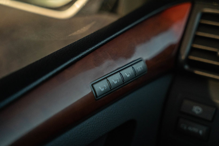 Продам Lexus LX 570 2008 года в Черновцах