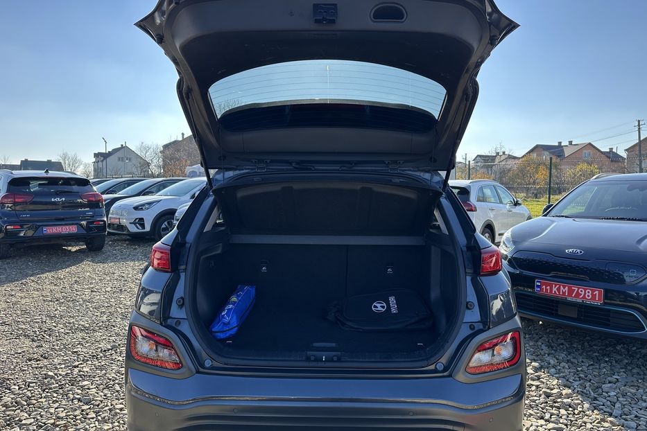 Продам Hyundai Kona  64kWhМакс.комплектація ЛЮК 2021 года в Львове