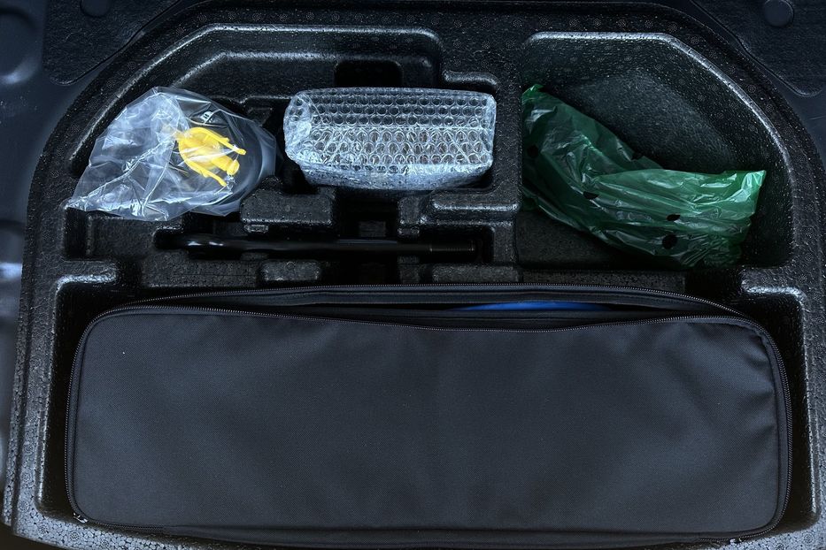 Продам Hyundai Kona  64kWhМакс.комплектація ЛЮК 2021 года в Львове