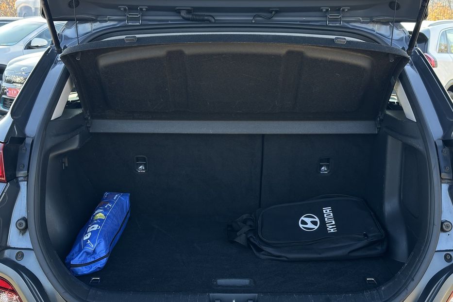 Продам Hyundai Kona  64kWhМакс.комплектація ЛЮК 2021 года в Львове