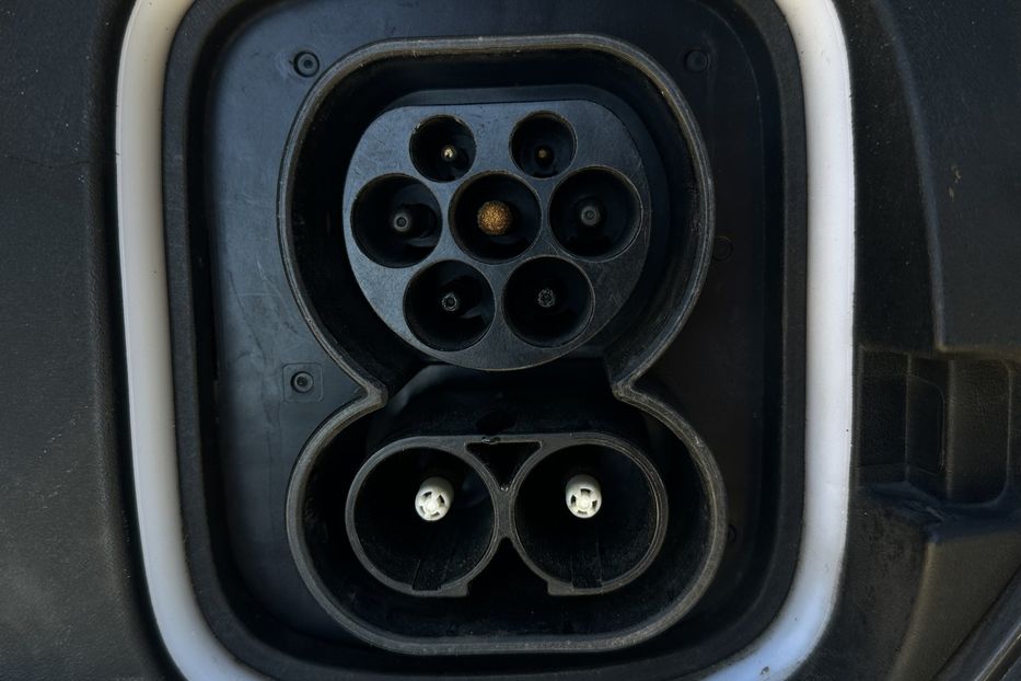 Продам Hyundai Kona  64kWhМакс.комплектація ЛЮК 2021 года в Львове