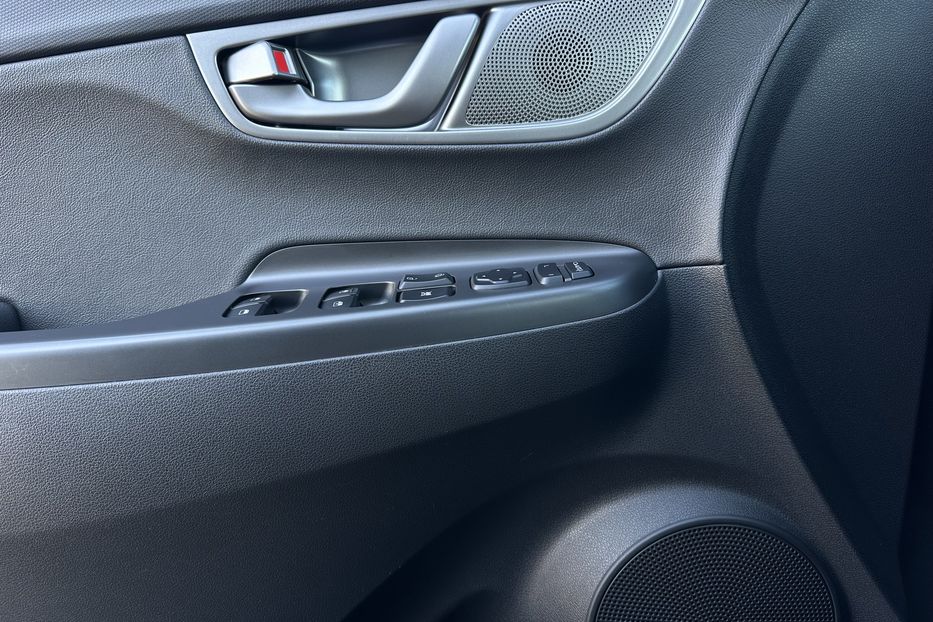 Продам Hyundai Kona  64kWhМакс.комплектація ЛЮК 2021 года в Львове