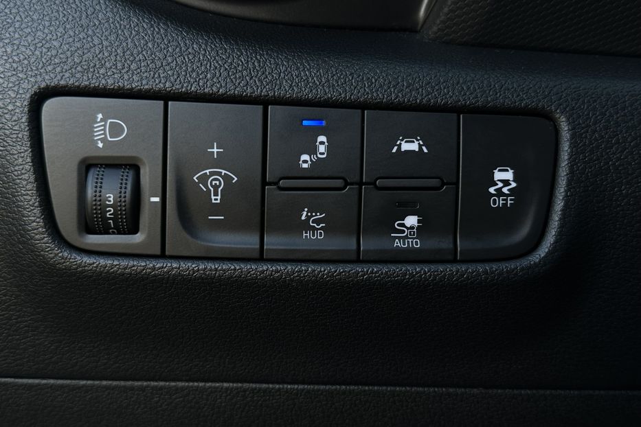 Продам Hyundai Kona  64kWhМакс.комплектація ЛЮК 2021 года в Львове